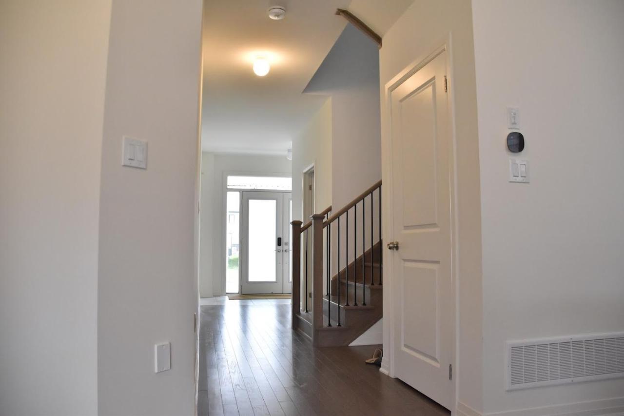Paradise Villa 6 Bowmanville Exterior photo